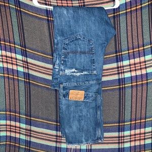 Men’s Hollister Destroyed Denim Factory Distressed & Ripped Knee Jeans Sz 32/32